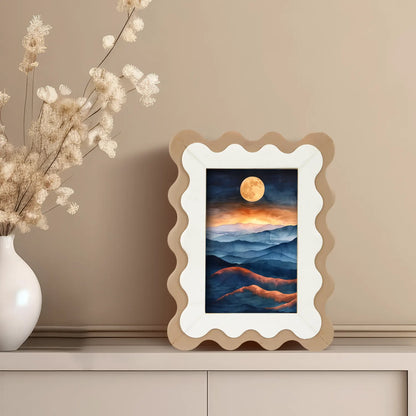 Scalloped Resin Inlay Picture Frame, Brown & White
